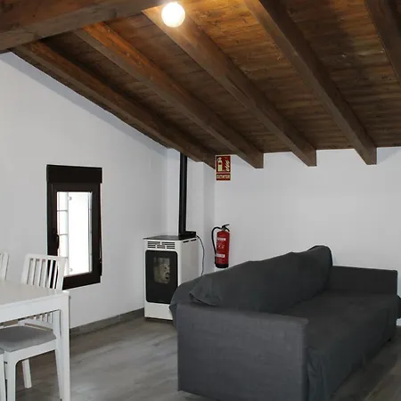 Apartamentos Patas Y Patetas Tragacete Exterior foto