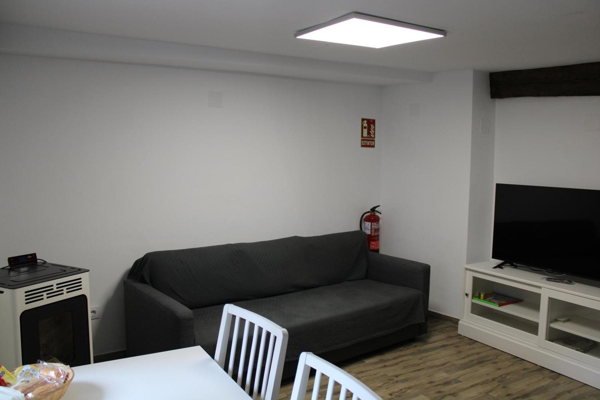 Patas Y Patetas Apartment Tragacete